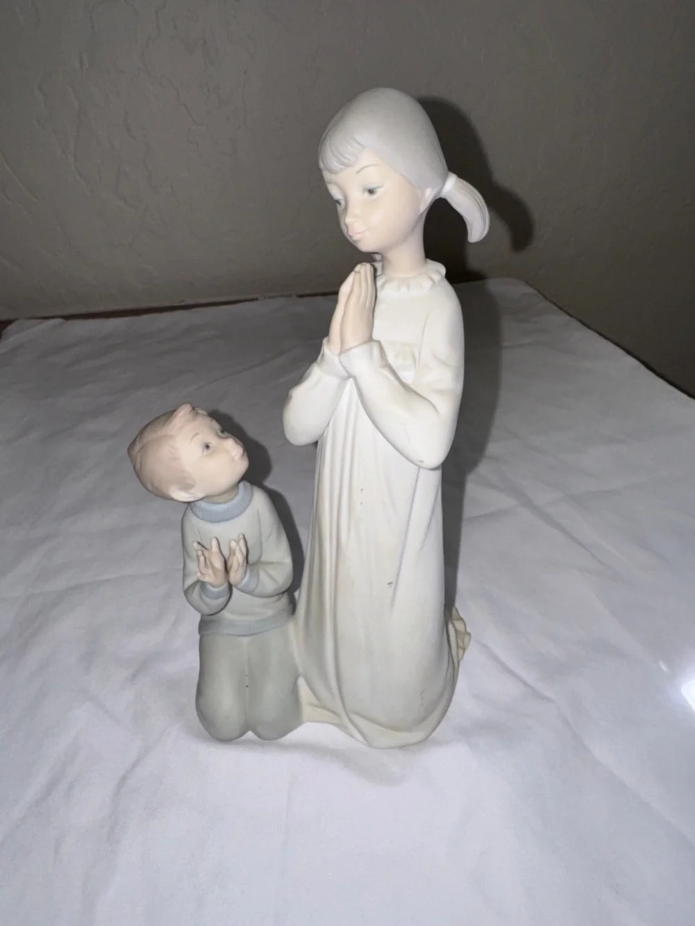 Lladro Figurines Boy & Girl Teaching to Pray in PJ